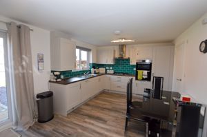 Kitchen- click for photo gallery